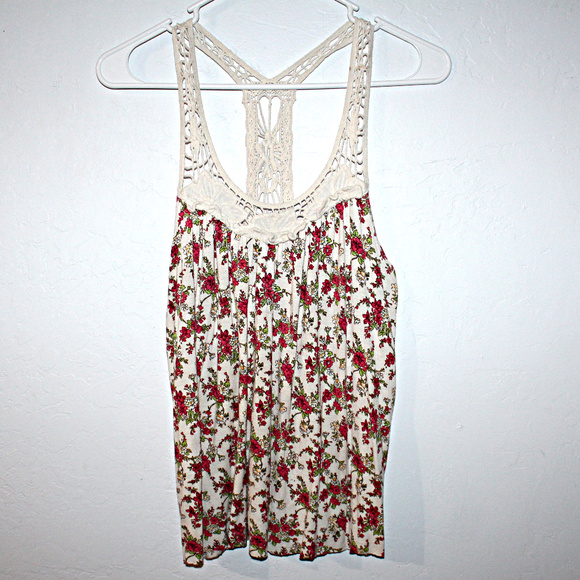 Iris Basic Tops - Crochet Floral Tank Top